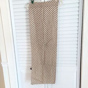 Echo Scarf, Silk, Oblong, Tagged, Made In USA, Tan &‎ Gold Floral on Cream